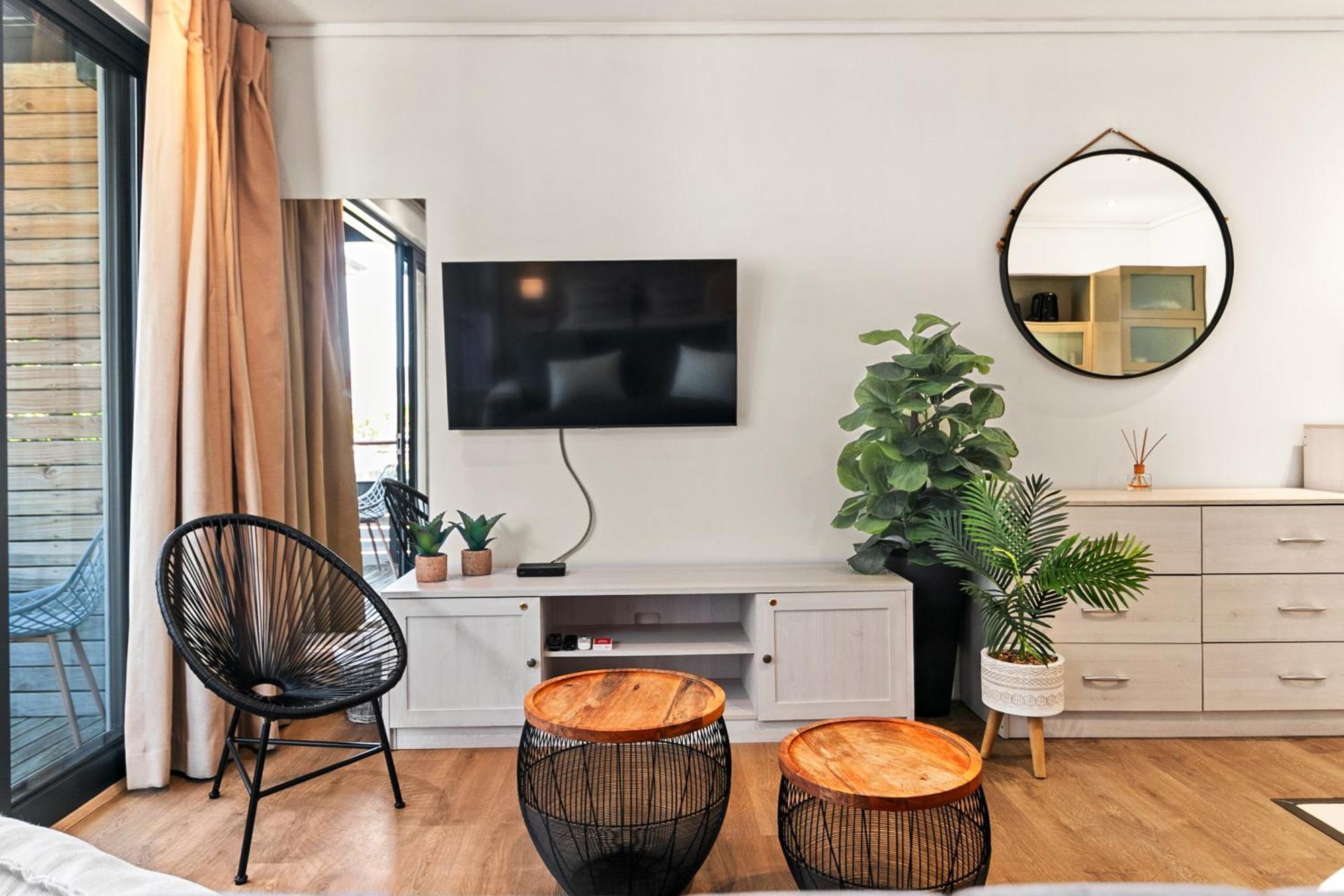 110 The Gallery Luxury Apartment *